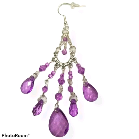 🔥2/$30🔥Paid Vacation Purple Earring - Picture 2 of 3
